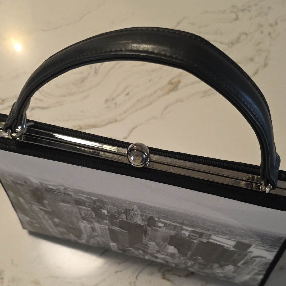 Urban Skyline New York City Street Style Graphic Hand Bag Blk White - Picture 5 of 7
